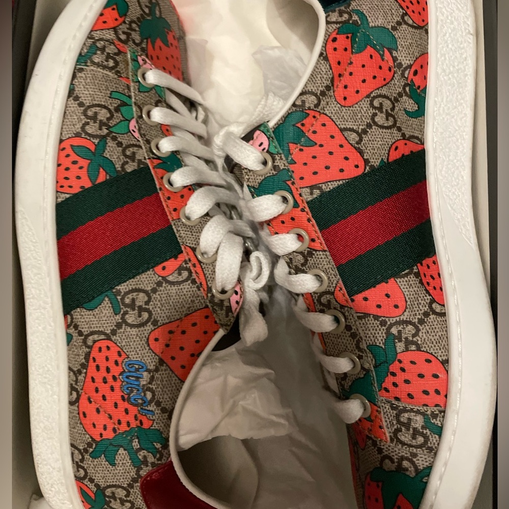 Gucci sneakers worn 1 time